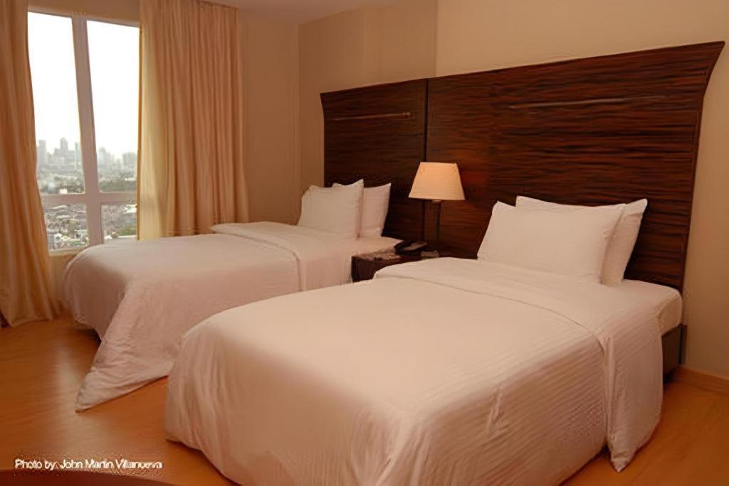 Lancaster Hotel Manila Mandaluyong Exteriör bild