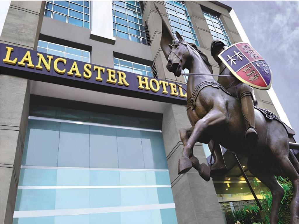 Lancaster Hotel Manila Mandaluyong Exteriör bild