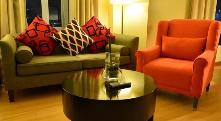Lancaster Hotel Manila Mandaluyong Exteriör bild